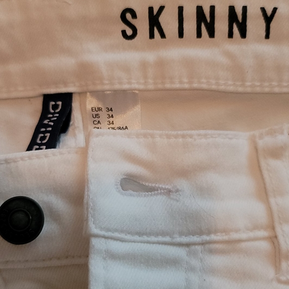 Men's Skinny Distressed Jeans - Picture 5 of 5